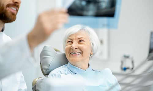 Braintree dentist showing patient X-rays